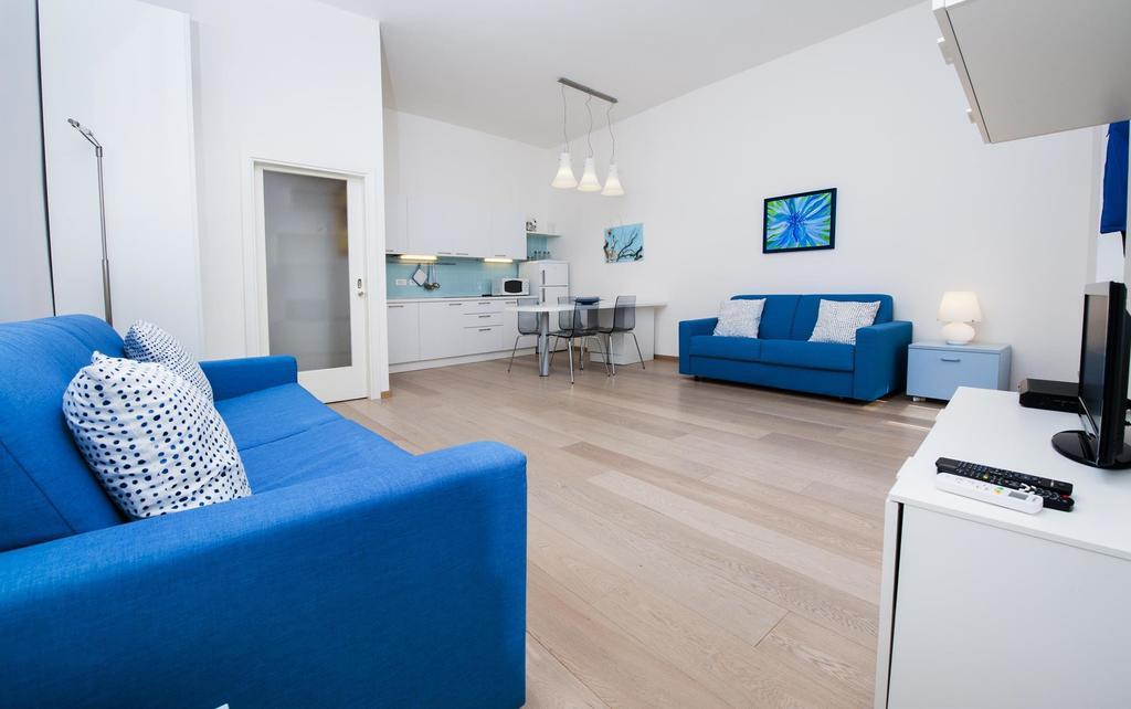 Apartment Al Porto Rovinj Exteriör bild