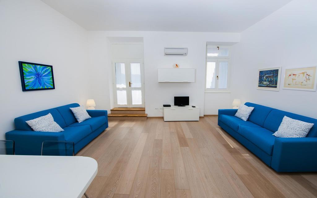 Apartment Al Porto Rovinj Exteriör bild